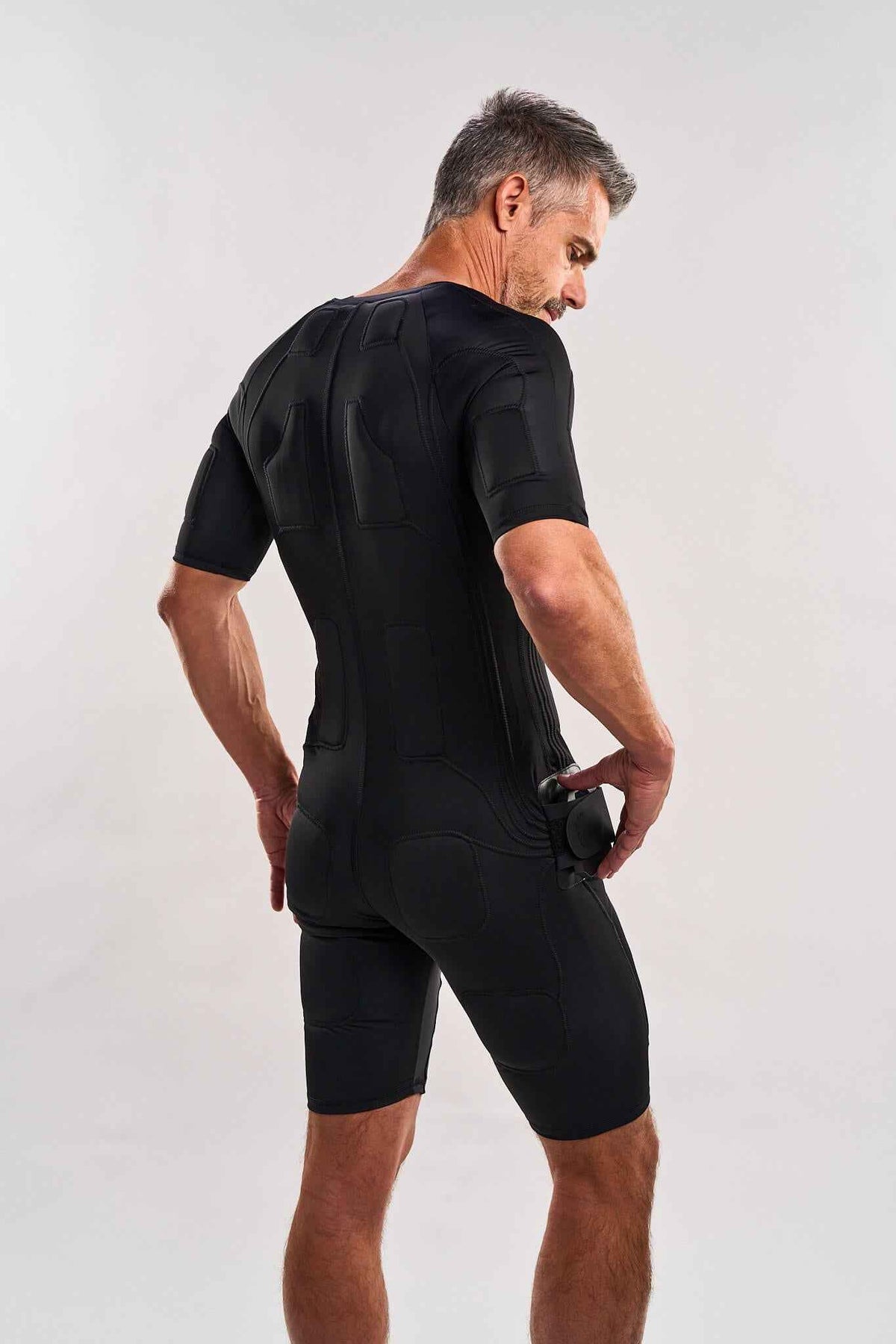 Urban Fitness, com’è allenarsi con il supporto della tecnologia EMS Urban Fitness, com’è allenarsi con il supporto della tecnologia EMS